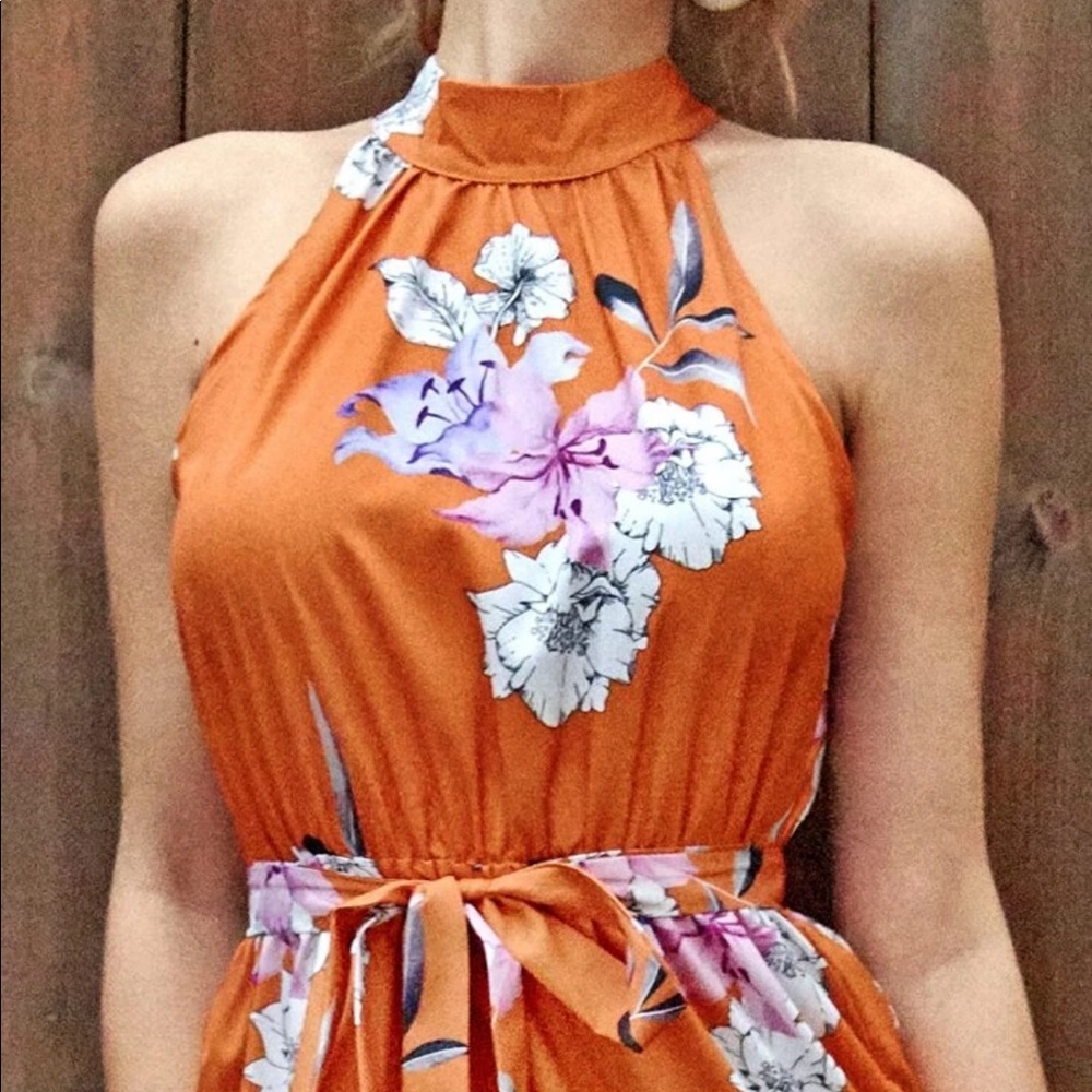 Halter maxi dress - Picture 2 of 5